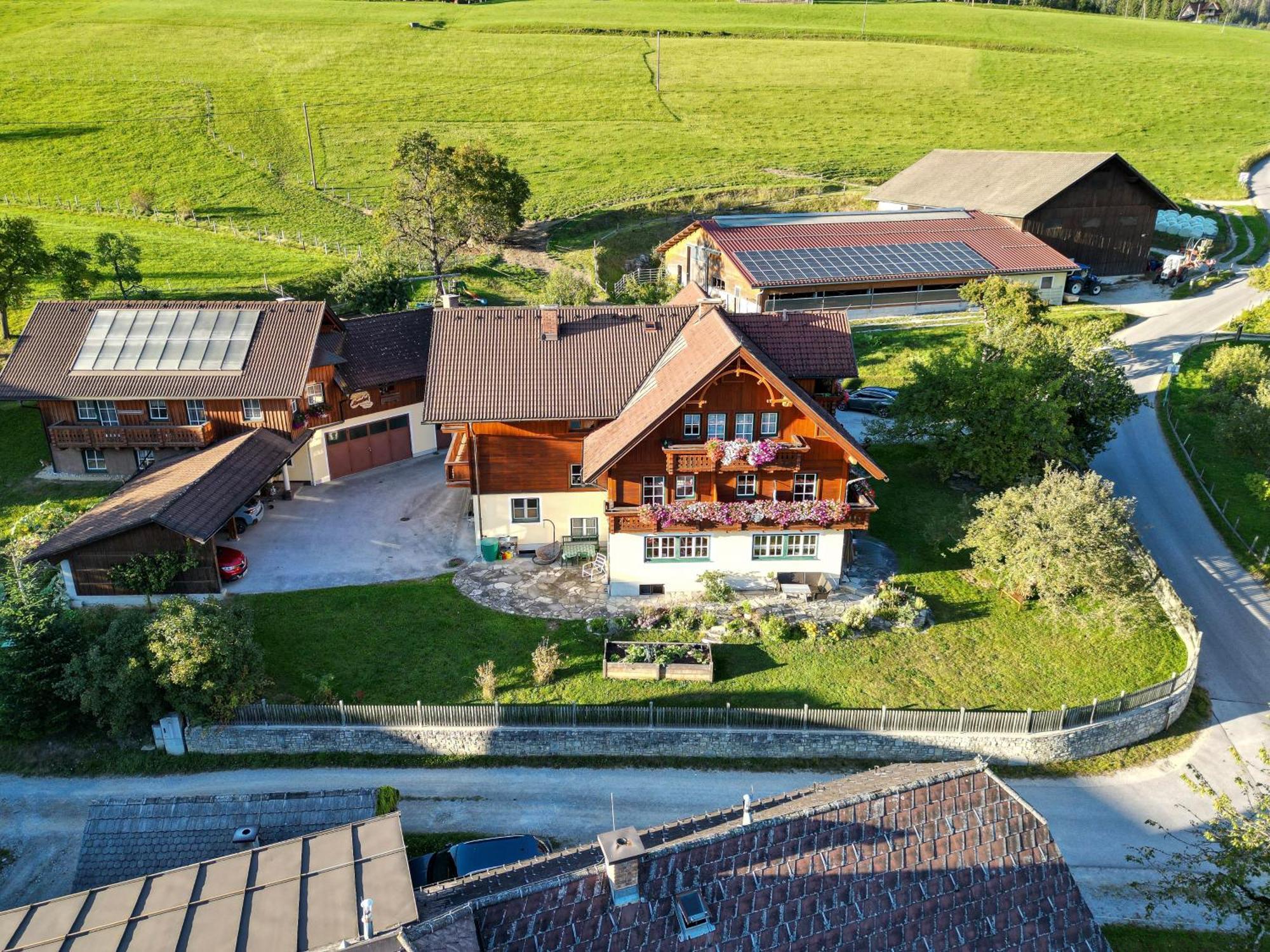 Linarhof Apartment Urlaub Am Bio Bauernhof Haus im Ennstal Exterior photo