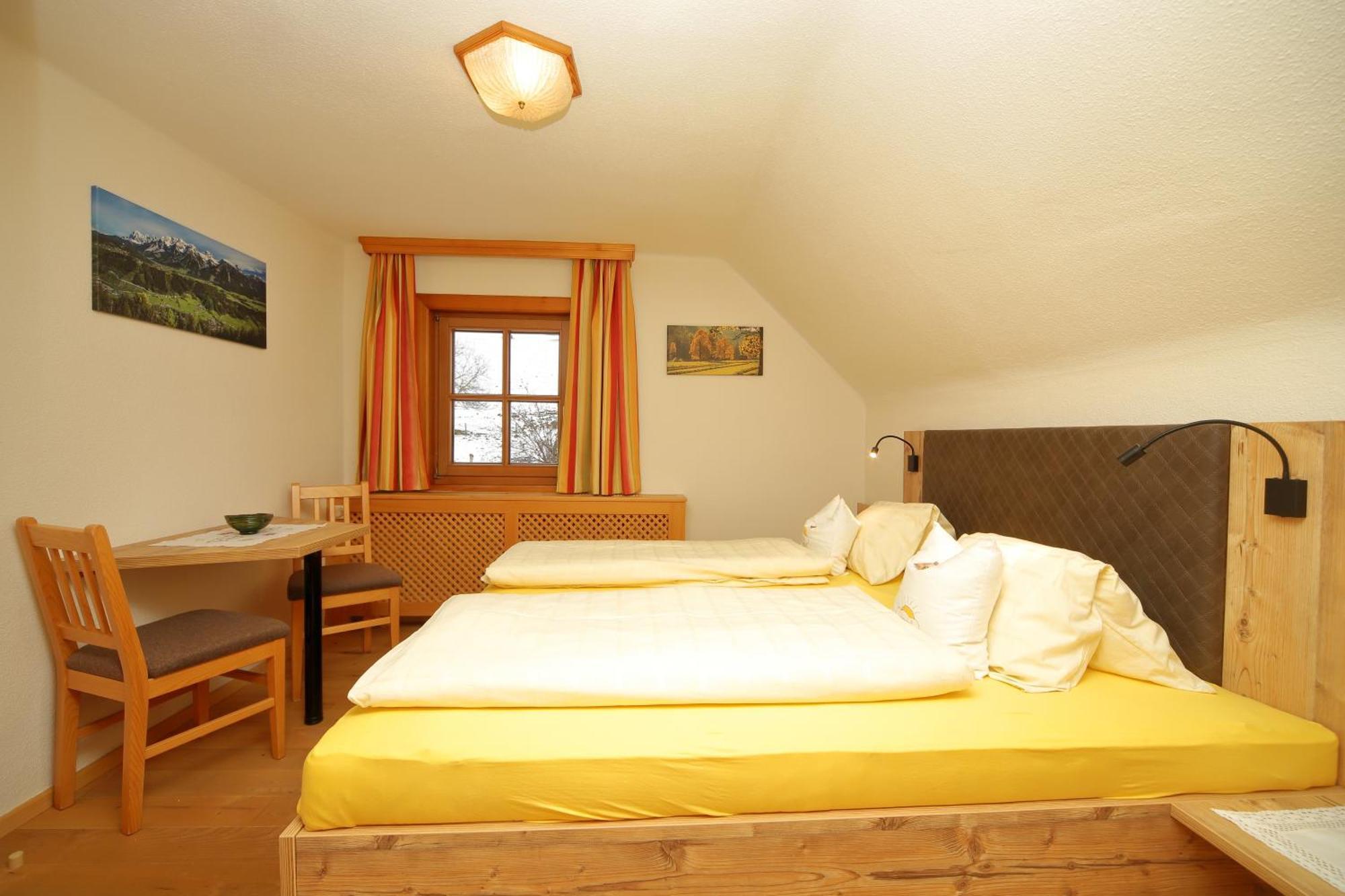 Linarhof Apartment Urlaub Am Bio Bauernhof Haus im Ennstal Exterior photo